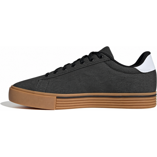 Reinforced Toe Low-Top Sneakers in Black/White/Gum