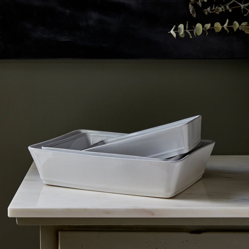 Costa Nova 10" x 7.25" Friso White Rectangular Stoneware Baking Dish - FIR251-WHI